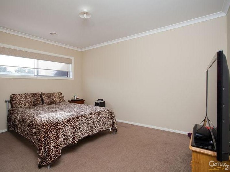 6 Windrest Place, Hastings VIC 3915