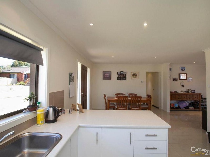 14 Hilltop Rise, Hastings VIC 3915