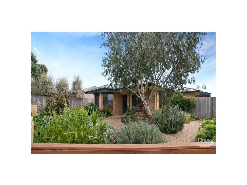 16 Kuan Yin Place, Hastings VIC 3915