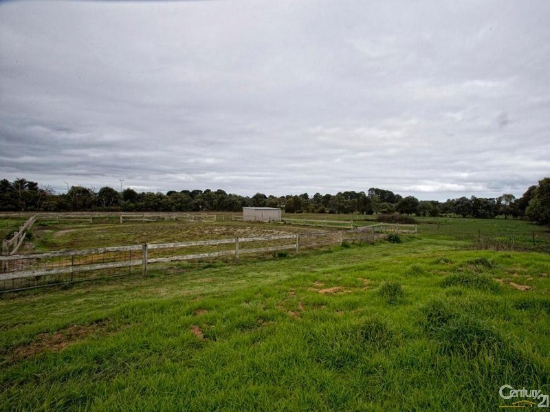 101 Myers Road, Bittern VIC 3918