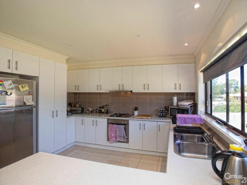 14 Hilltop Rise, Hastings VIC 3915