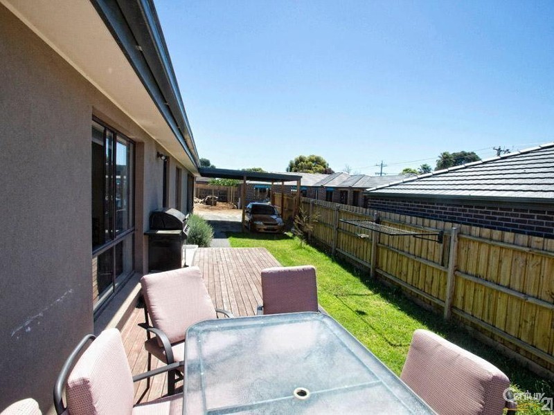 14 Hilltop Rise, Hastings VIC 3915