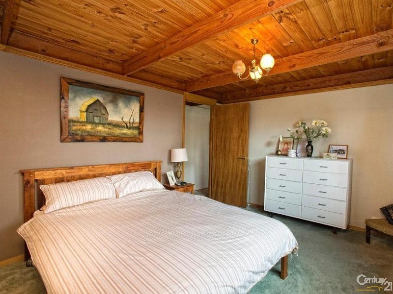 11 Austin Court, Crib Point VIC 3919