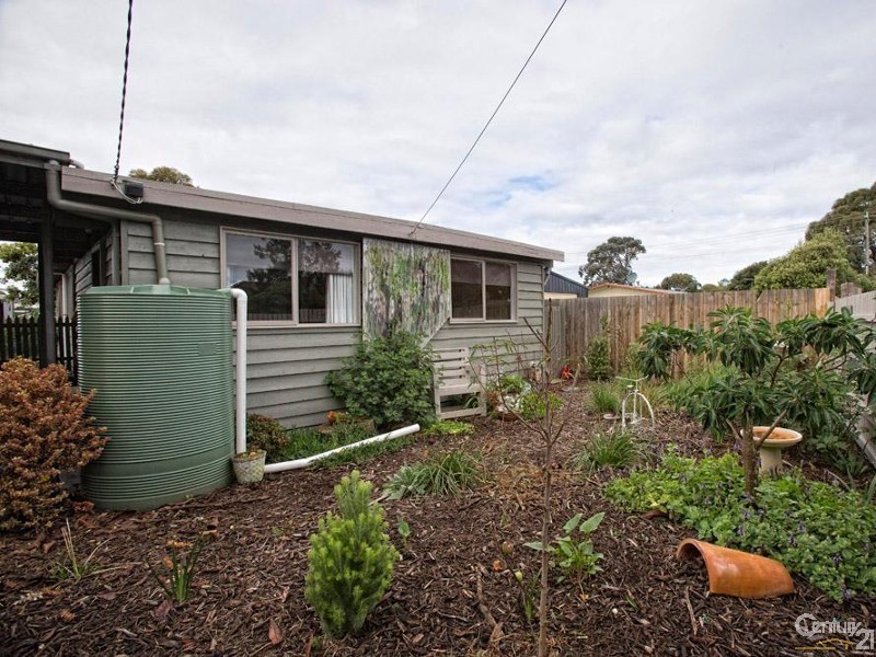 11 Austin Court, Crib Point VIC 3919