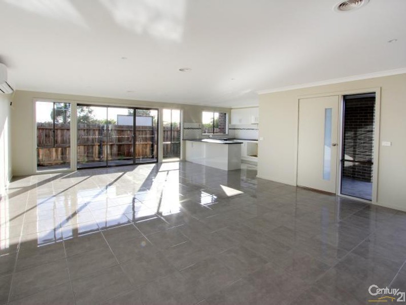 3/14 Hilltop Rise, Hastings VIC 3915