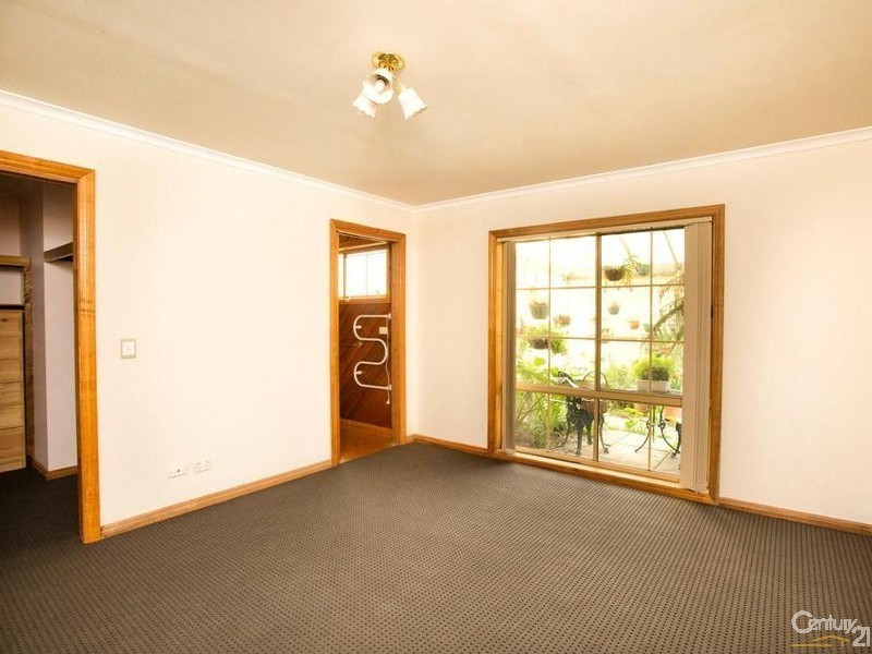 1/1 PARK STREET, Bittern VIC 3918