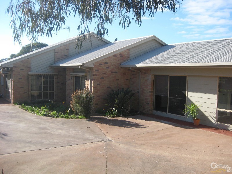 1/1 PARK STREET, Bittern VIC 3918