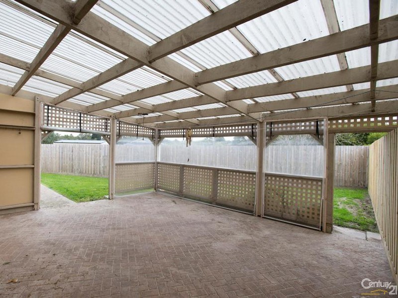 2/1 PARK STREET, Bittern VIC 3918