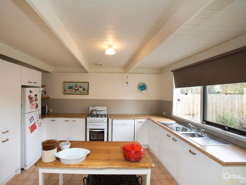11 Austin Court, Crib Point VIC 3919