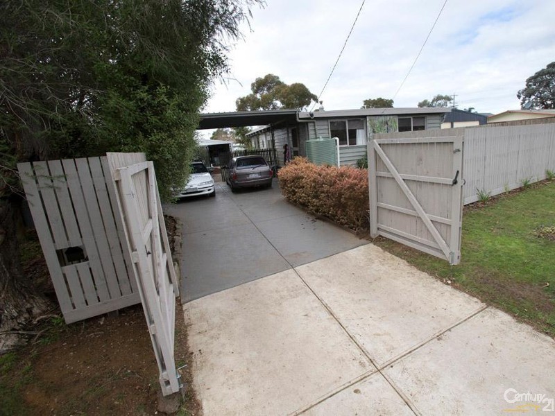 11 Austin Court, Crib Point VIC 3919