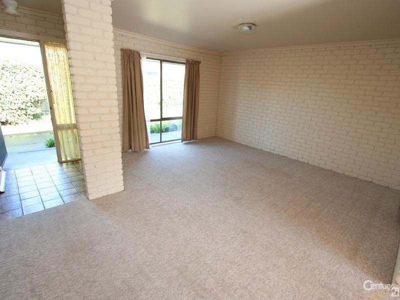 2/2 Simon Street, Hastings VIC 3915