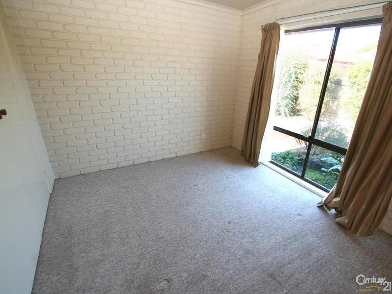 2/2 Simon Street, Hastings VIC 3915