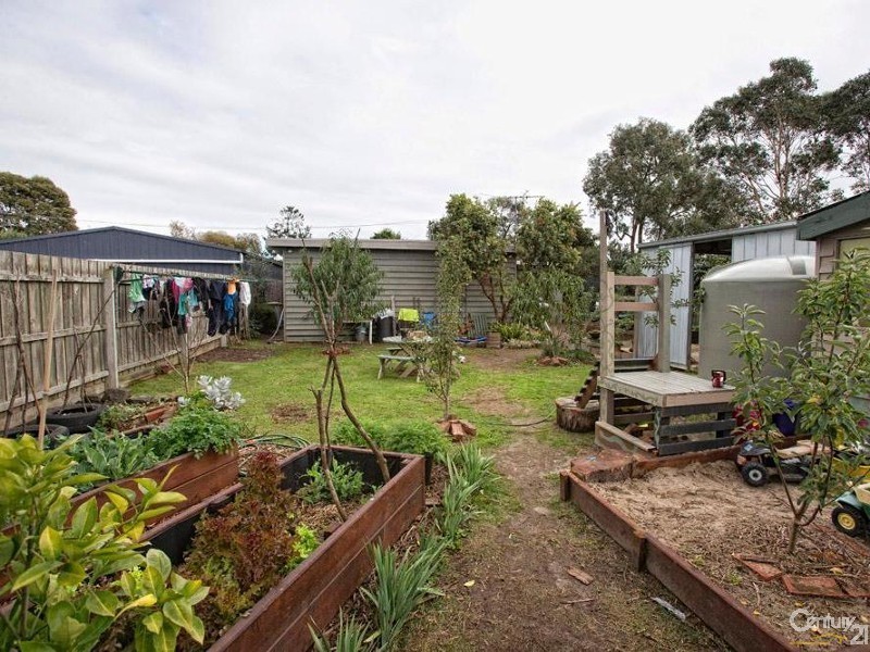 11 Austin Court, Crib Point VIC 3919