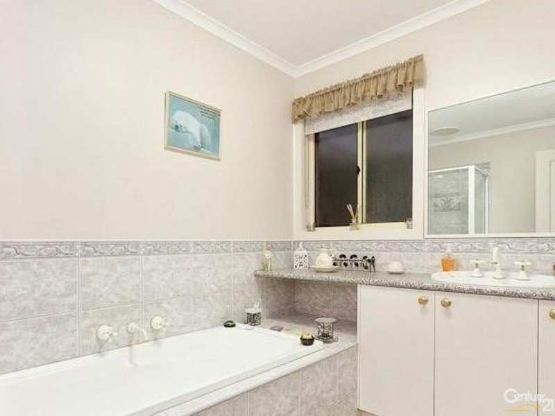 32 Point Road, Crib Point VIC 3919