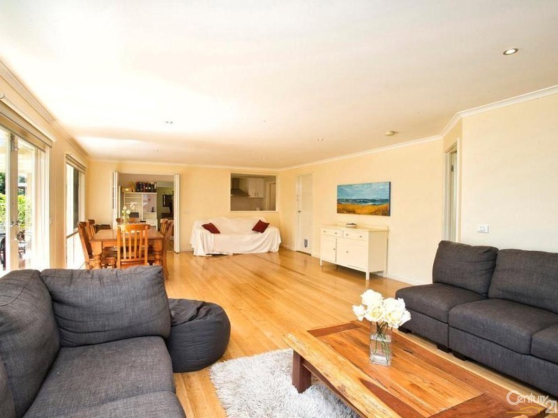 2 Bond Close, Crib Point VIC 3919