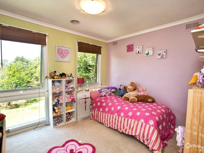 2 Bond Close, Crib Point VIC 3919