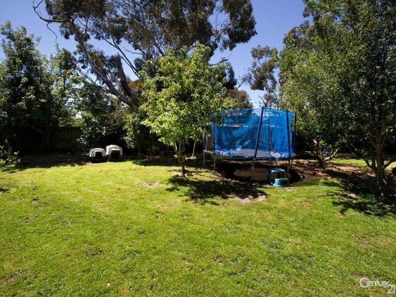 2 Bond Close, Crib Point VIC 3919