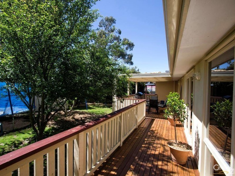 2 Bond Close, Crib Point VIC 3919