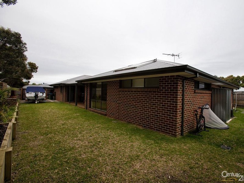 17 Hector Close, Bittern VIC 3918