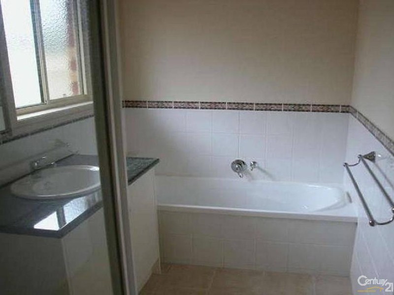 1/27 Edward Street, Hastings VIC 3915