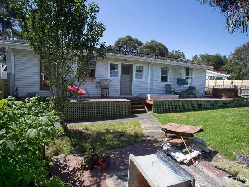 99 Governors Road, Crib Point VIC 3919