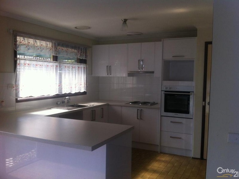 13 Edward Court, Hastings VIC 3915