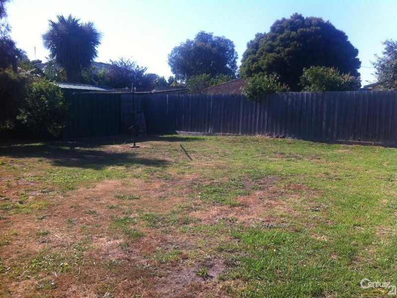 13 Edward Court, Hastings VIC 3915