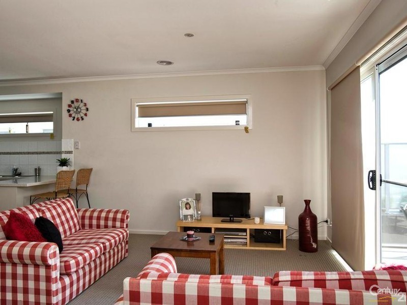 3/116 Marine Parade, Hastings VIC 3915