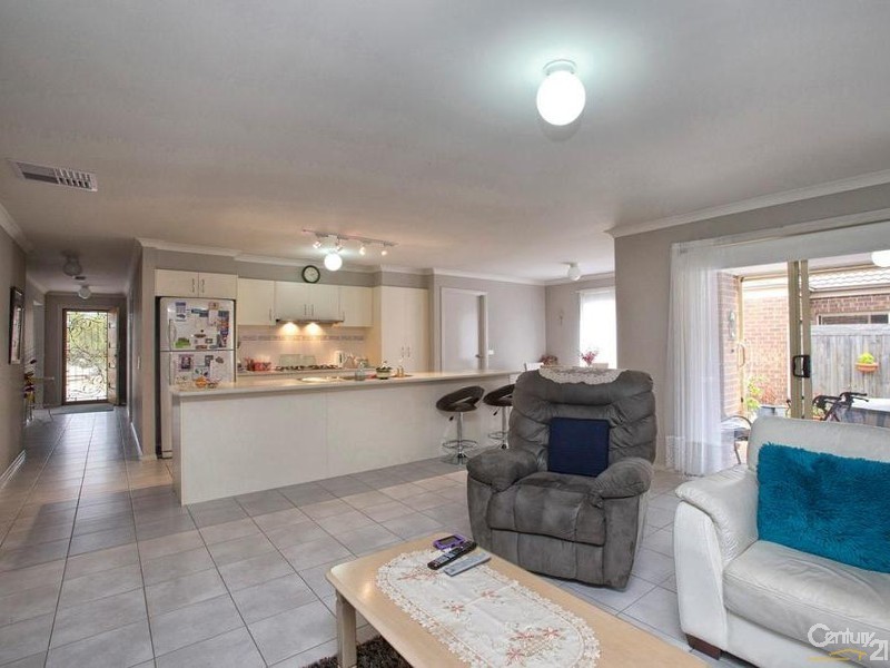 10 Mitch Court, Somerville VIC 3912