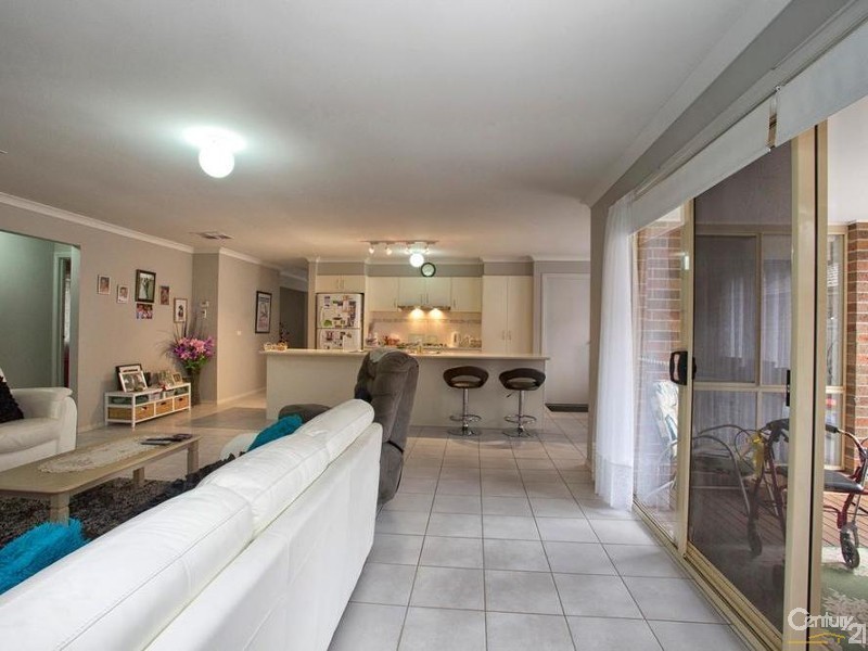 10 Mitch Court, Somerville VIC 3912