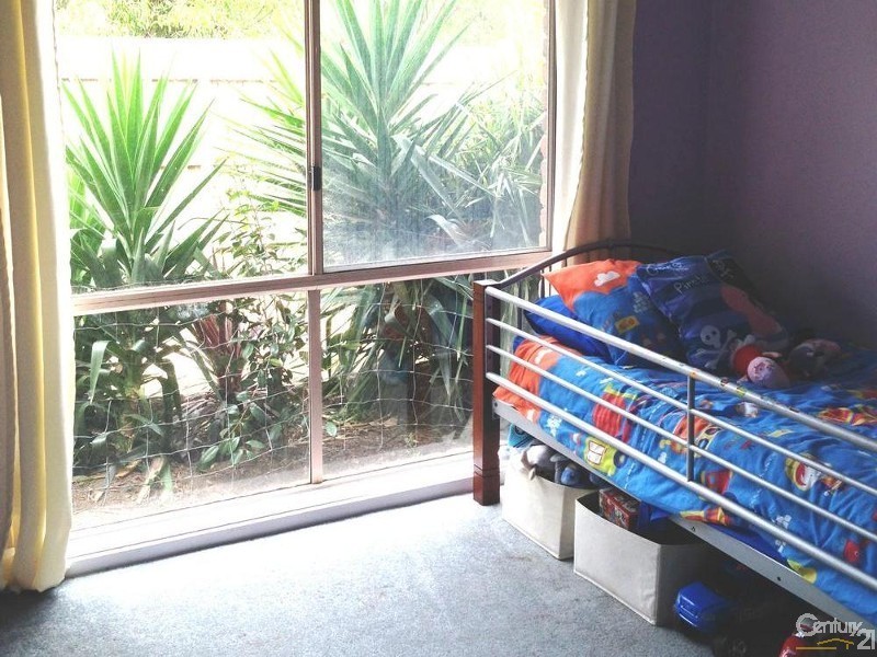 2 Morton Crescent, Bittern VIC 3918