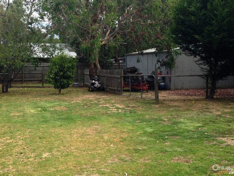 2 Morton Crescent, Bittern VIC 3918