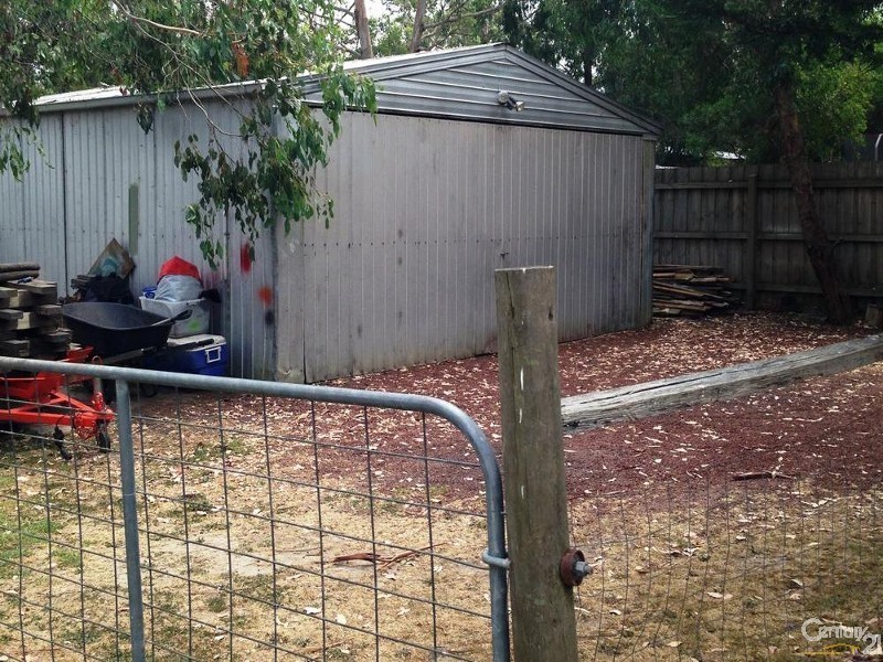 2 Morton Crescent, Bittern VIC 3918