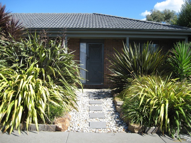 8 Seaspray Court, Hastings VIC 3915