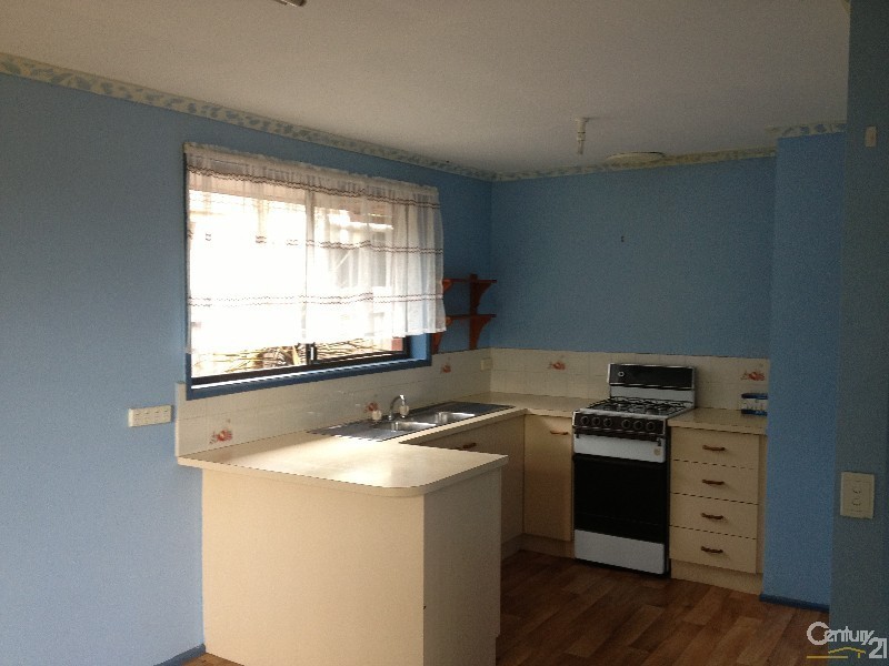 8 Cedar Drive, Hastings VIC 3915