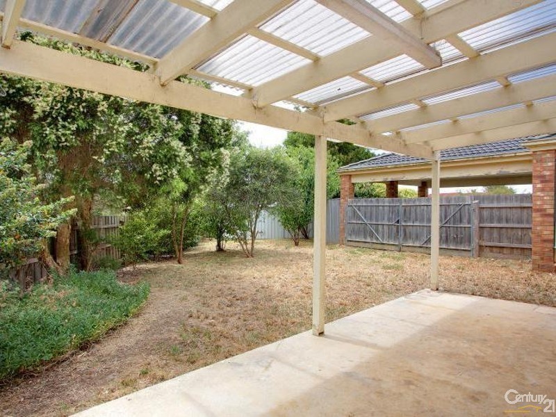 4 Moresby Court, Hastings VIC 3915