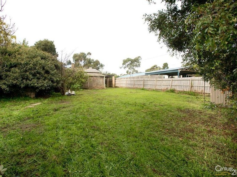 16 Vale Street, Bittern VIC 3918