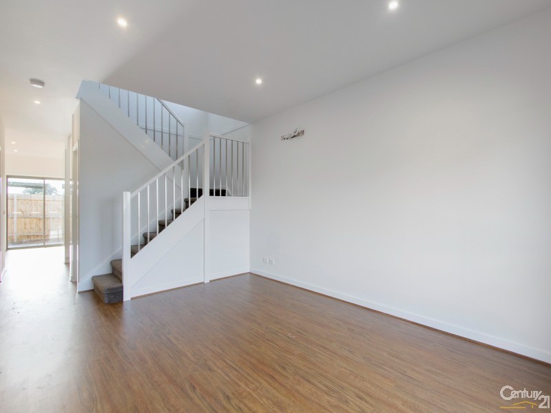 1/23 Orchard Grove, Tyabb VIC 3913