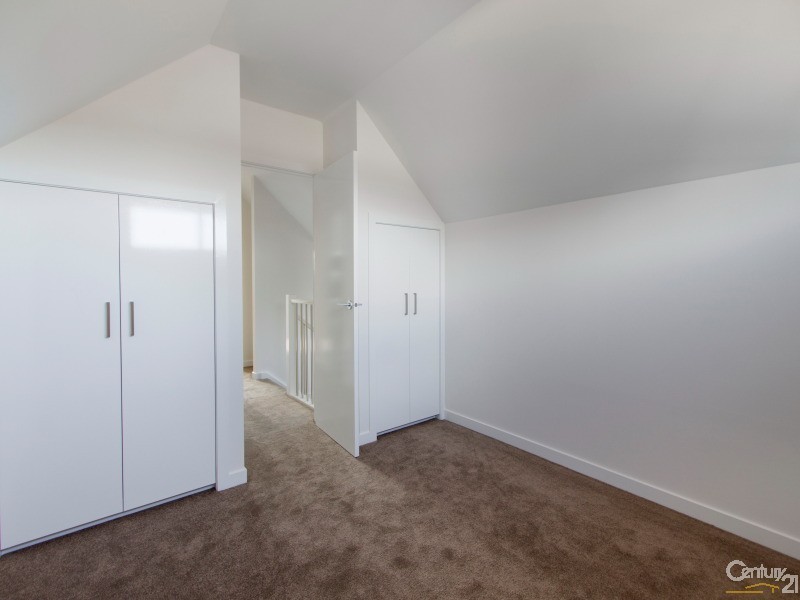 1/23 Orchard Grove, Tyabb VIC 3913