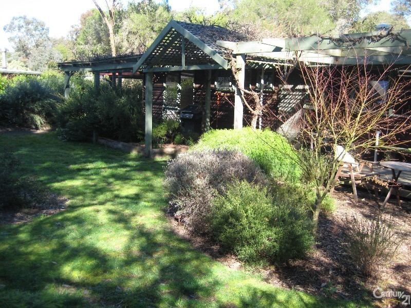 4 Nisson Court, Somers VIC 3927