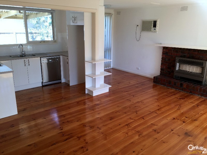 17 Railway Crescent, Hastings VIC 3915