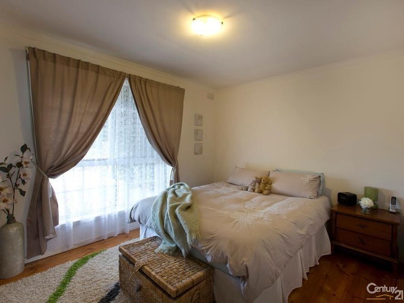 17 Railway Crescent, Hastings VIC 3915