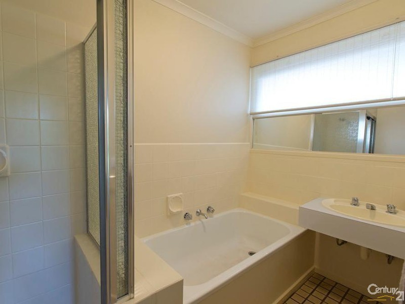 1 Janeen Court, Crib Point VIC 3919
