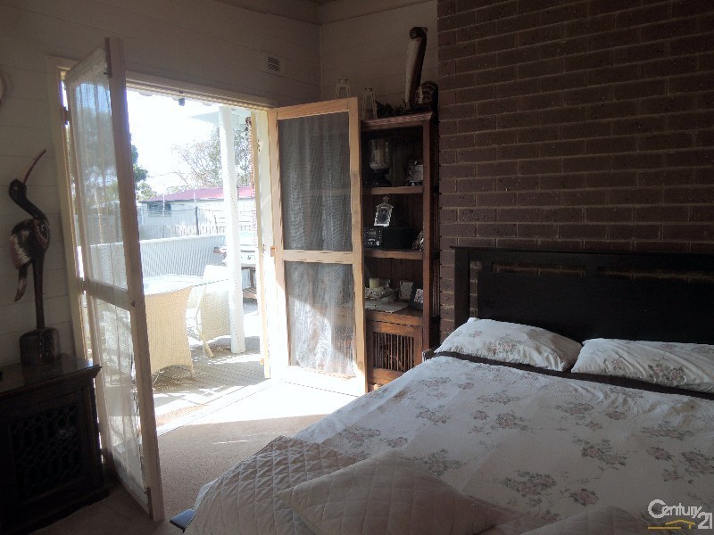 217 South Beach Road, Bittern VIC 3918