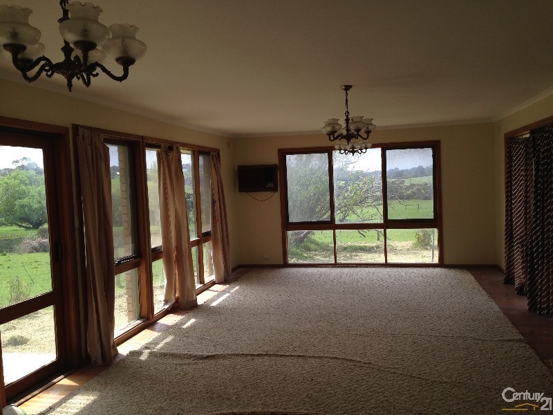 111 Point Leo Road, Red Hill South VIC 3937