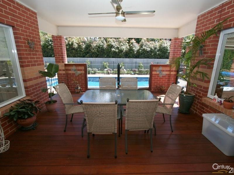 8 Kuan Yin Place, Hastings VIC 3915