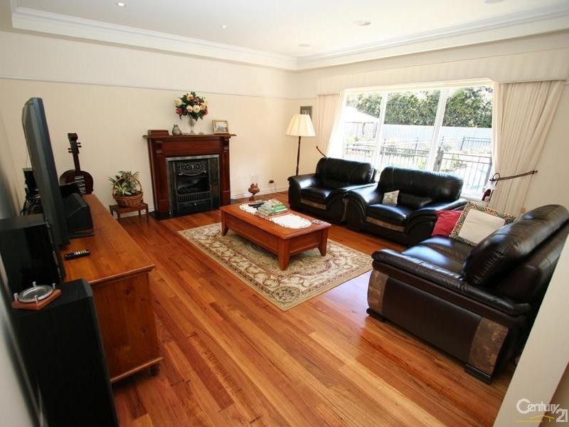 8 Kuan Yin Place, Hastings VIC 3915