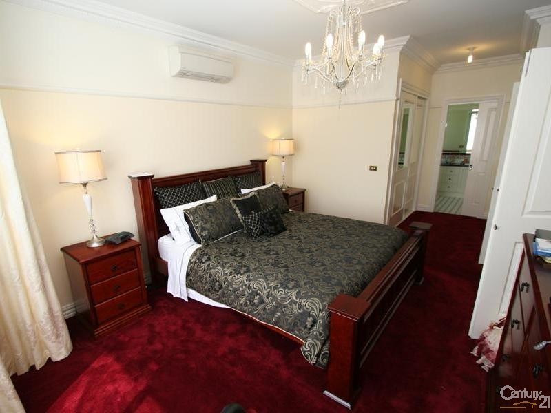 8 Kuan Yin Place, Hastings VIC 3915