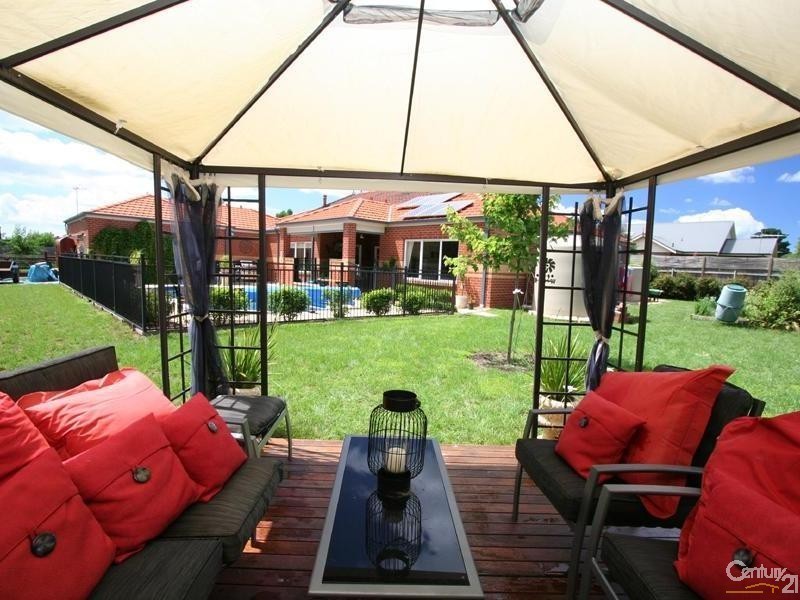 8 Kuan Yin Place, Hastings VIC 3915