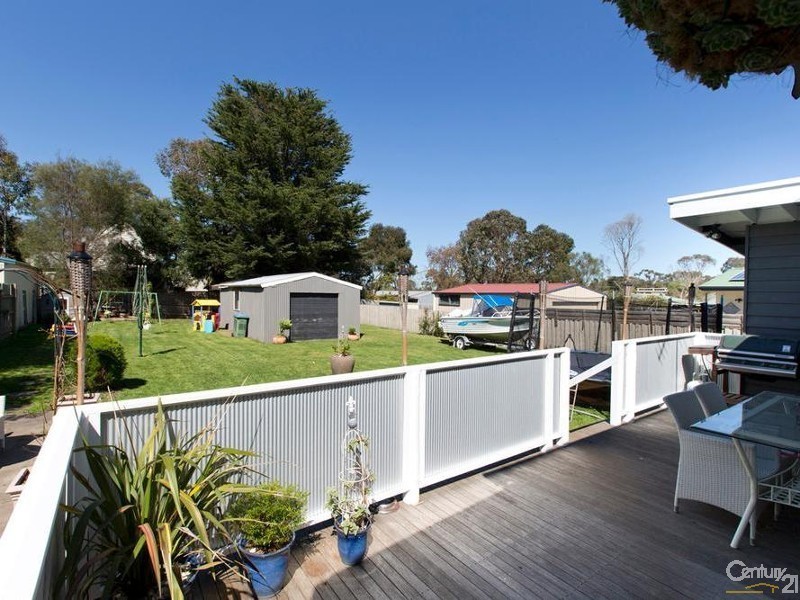 217 South Beach Road, Bittern VIC 3918